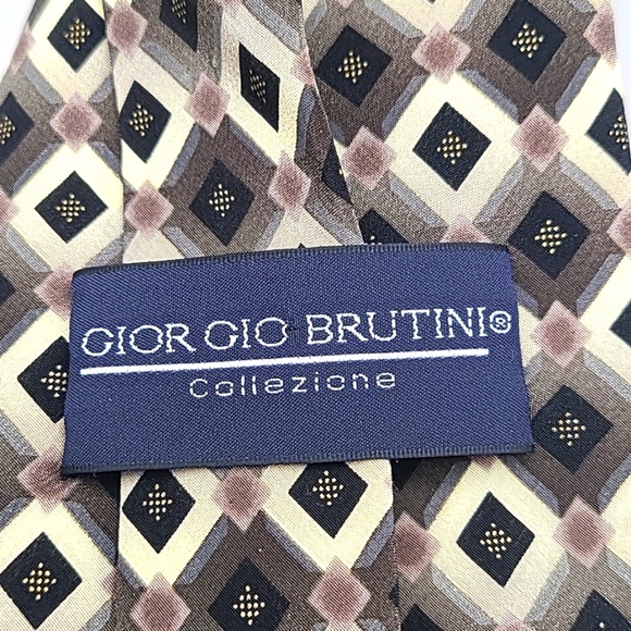 Giorgio Brutini Geometric Patterned Silk Tie - Black, Cream & Gray - Picture 6 of 7